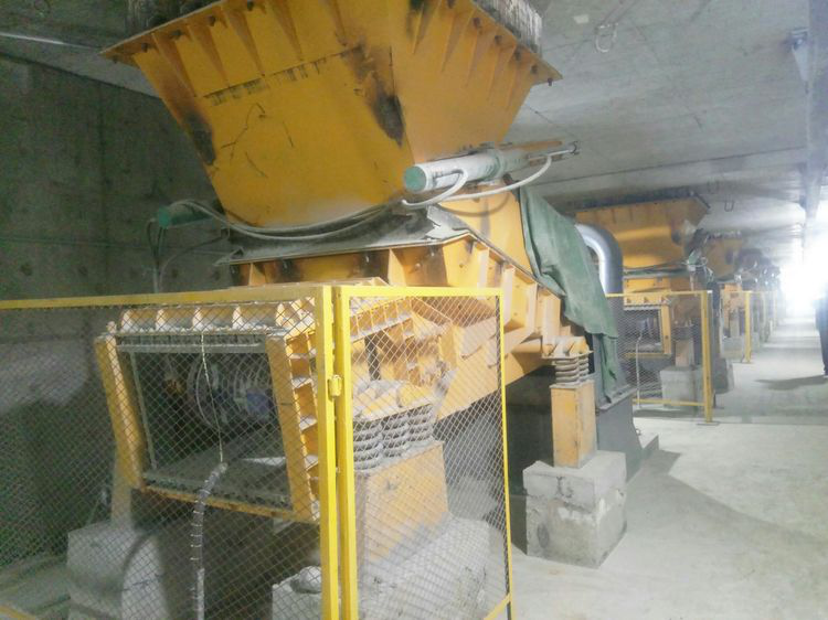 XZG9型24台安装于多宝山铜矿储矿仓下